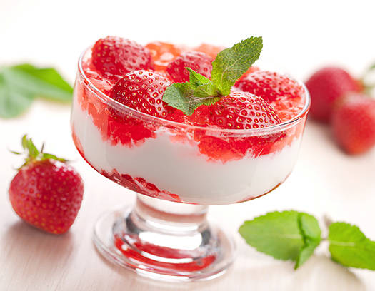 Resultado de imagen de fresas con yogurt